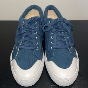 L.L. Bean Men’s Canvas Sneakers.  Top Siders.  Size 10.  Non marking soles.